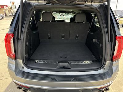 Used 2023 GMC Yukon XL - photo 1