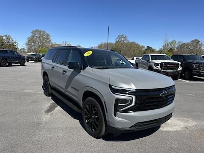 Used 2025 Chevrolet Suburban - photo 1