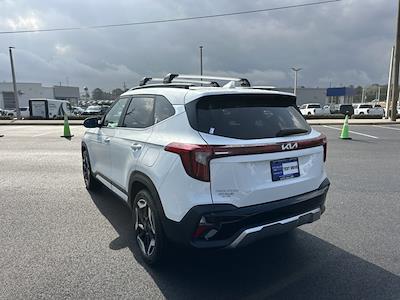Used 2024 Kia Seltos - photo 1