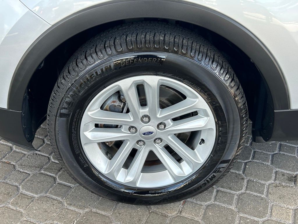 Used 2017 Ford Explorer - photo 18