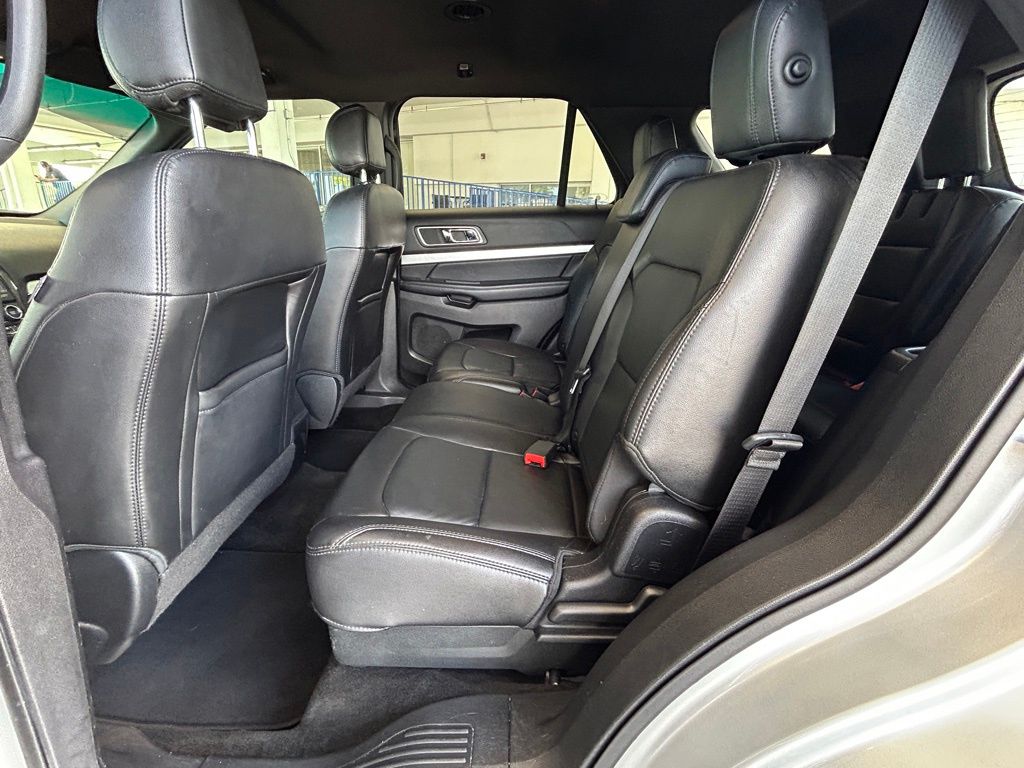 Used 2017 Ford Explorer - photo 33