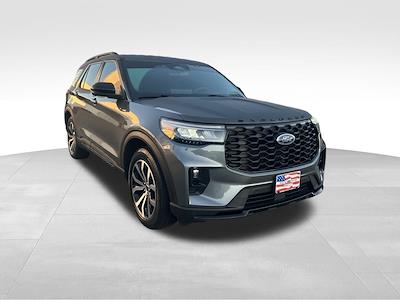 Used 2025 Ford Explorer - photo 1