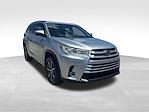 2018 Toyota Highlander 4x2 SUV for sale #L5XB86297B - photo 3