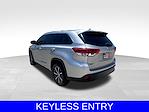 2018 Toyota Highlander 4x2 SUV for sale #L5XB86297B - photo 2