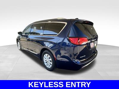 2018 Chrysler Pacifica FWD Minivan for sale #LP12292 - photo 2
