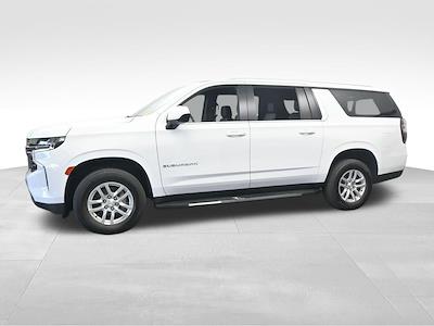 Used 2023 Chevrolet Suburban - photo 1