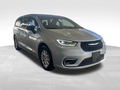 Used 2024 Chrysler Pacifica Touring L Minivan for sale #LPE12441 - photo 2