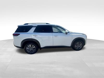 Used 2025 Nissan Pathfinder - photo 1