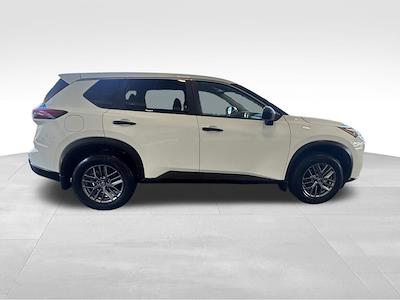 Used 2024 Nissan Rogue - photo 1