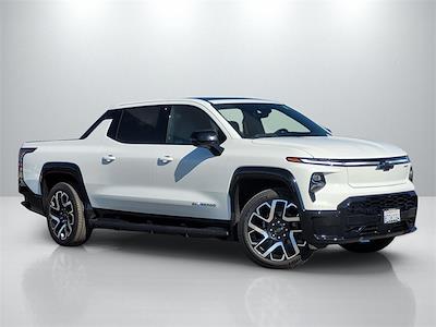 Used 2025 Chevrolet Silverado EV RST Crew Cab for sale #RG08367A - photo 1