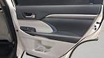 2017 Toyota Highlander AWD SUV for sale #C6036074 - photo 18