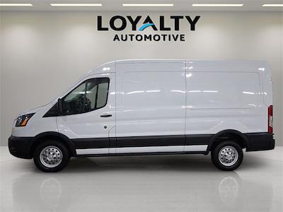Used 2023 Ford Transit 250 - photo 1