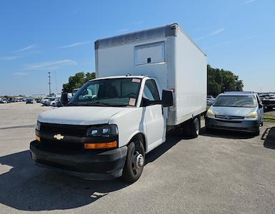 Used 2018 Chevrolet Express 4500 Box Truck with Liftgate for sale #005 - photo 1