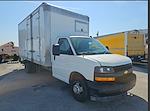 Used 2018 Chevrolet Express 4500 Box Truck with Liftgate for sale #005 - photo 4