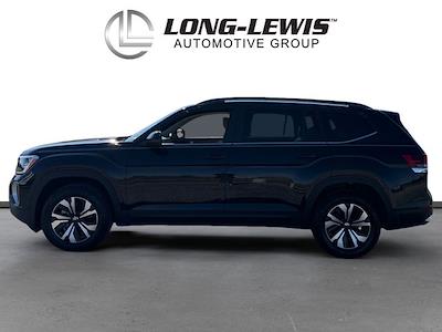 Used 2025 Volkswagen Atlas - photo 1