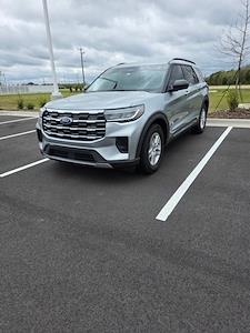 Used 2025 Ford Explorer - photo 1