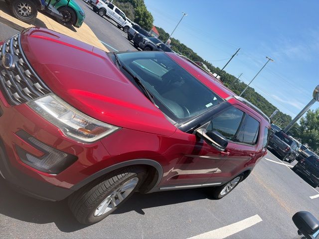 Used 2017 Ford Explorer - photo 1