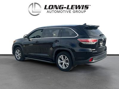 Used 2015 Toyota Highlander - photo 1