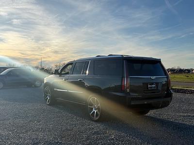 Used 2018 Cadillac Escalade ESV - photo 1