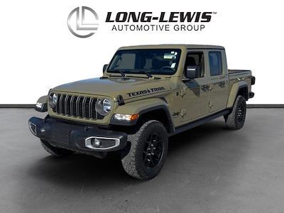Used 2025 Jeep Gladiator - photo 1