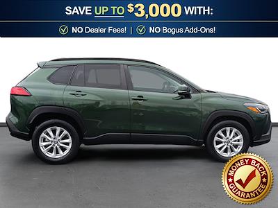 Used 2022 Toyota Corolla Cross - photo 1