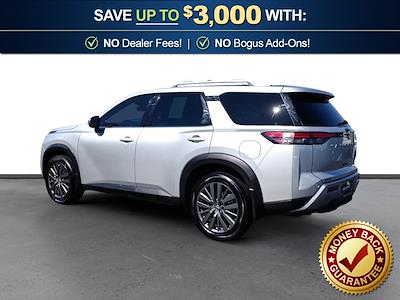 Used 2025 Nissan Pathfinder - photo 1