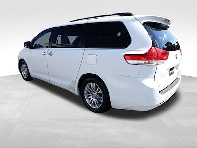 2012 Toyota Sienna 4x2 Minivan for sale #CA0418 - photo 2