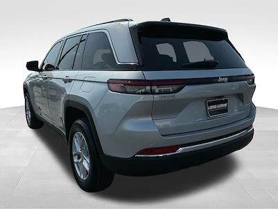 2025 Jeep Grand Cherokee 4x2 SUV for sale #F25AT052A - photo 2