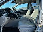 2019 Toyota Highlander 4x2 SUV for sale #F25AT064A - photo 9
