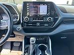 2021 Toyota Highlander FWD SUV for sale #F25AT077A - photo 18