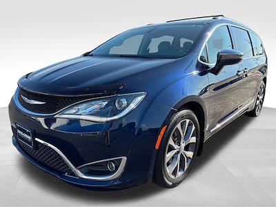Used 2018 Chrysler Pacifica Limited Minivan for sale #F25BU006A - photo 1