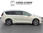 Used 2017 Chrysler Pacifica Limited Minivan for sale #F25OT086B - photo 6