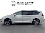 Used 2017 Chrysler Pacifica Limited Minivan for sale #F25OT086B - photo 3