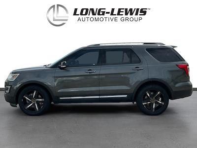 Used 2017 Ford Explorer - photo 2