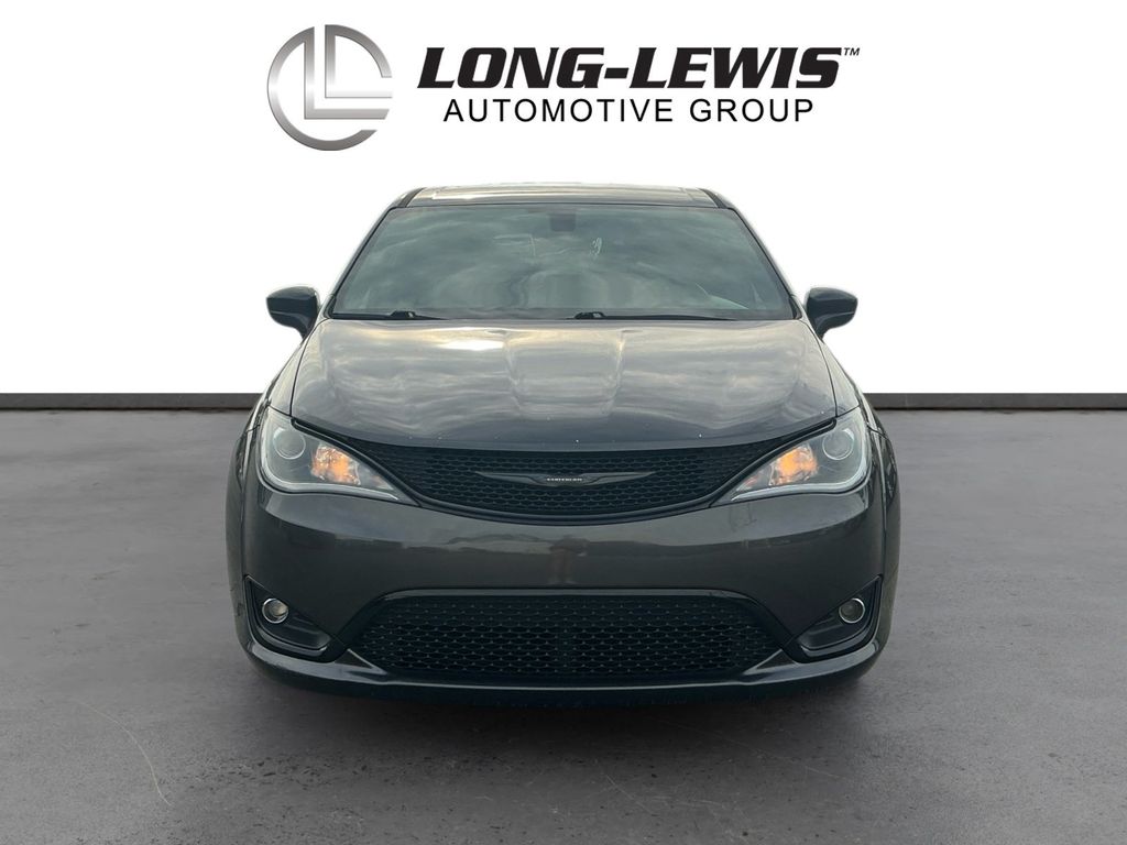 Used 2018 Chrysler Pacifica - photo 9