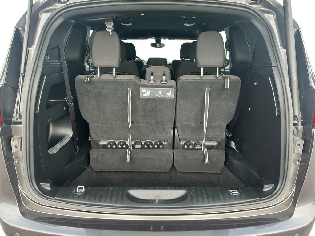 Used 2018 Chrysler Pacifica - photo 20