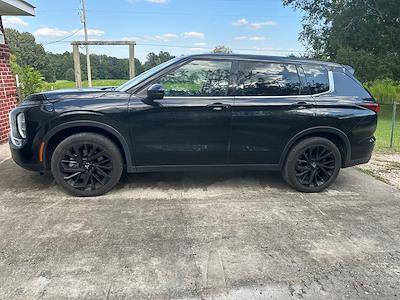 2023 Mitsubishi Outlander 4WD SUV for sale #F26CS044A - photo 1