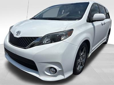 2013 Toyota Sienna 4x2 Minivan for sale #FA0658A - photo 1