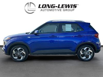 Used 2022 Hyundai Venue - photo 1
