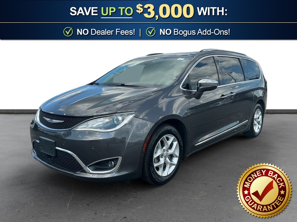 Used 2020 Chrysler Pacifica - photo 1