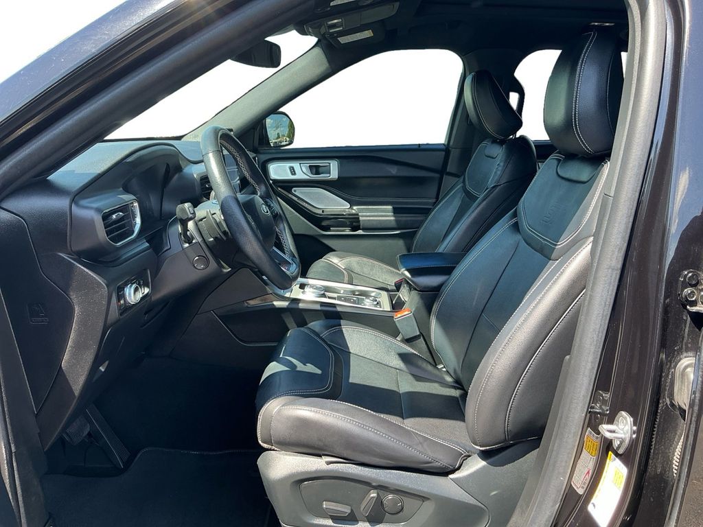 Used 2023 Ford Explorer - photo 11