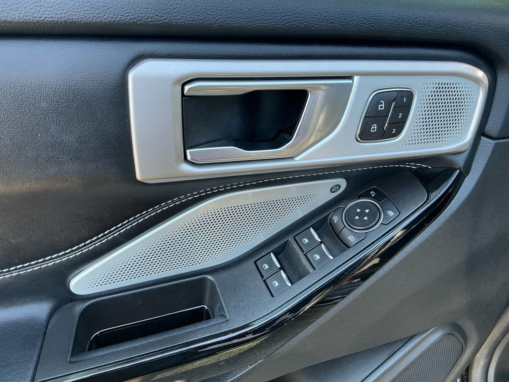 Used 2023 Ford Explorer - photo 12