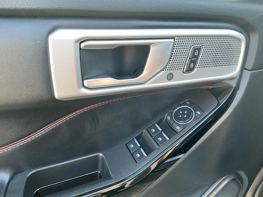 Used 2023 Ford Explorer - photo 12