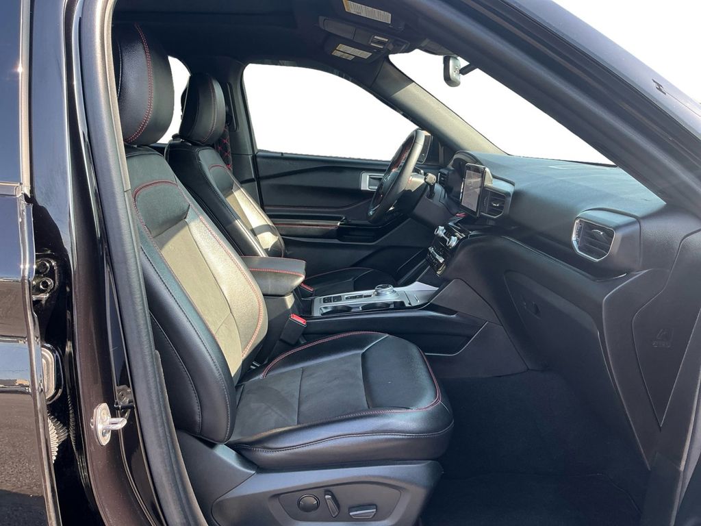 Used 2023 Ford Explorer - photo 18