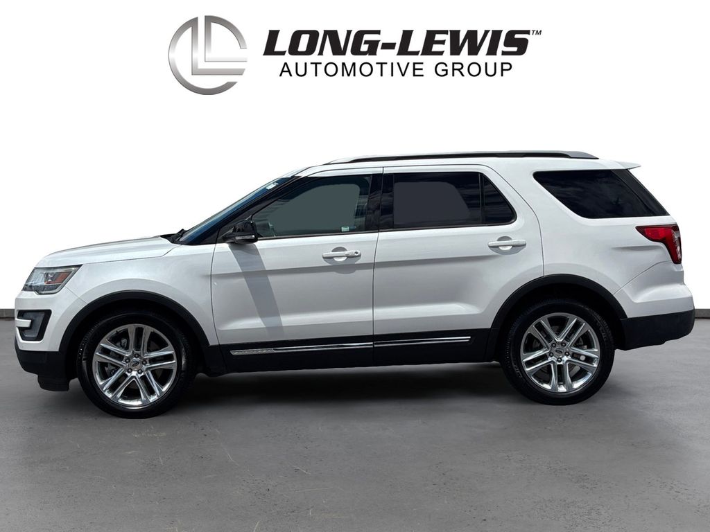 Used 2017 Ford Explorer - photo 2