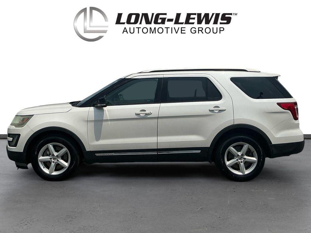 Used 2016 Ford Explorer - photo 2