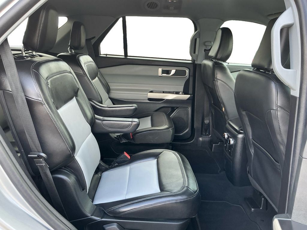 Used 2022 Ford Explorer - photo 24