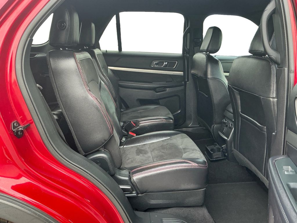 Used 2019 Ford Explorer - photo 18