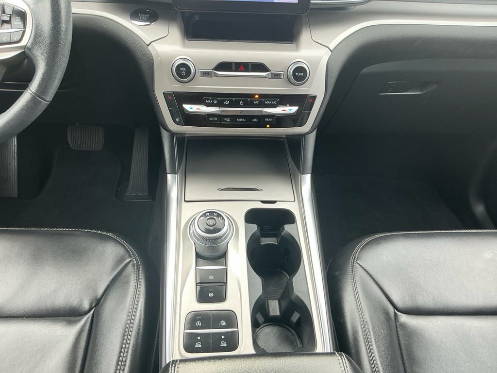 Used 2023 Ford Explorer - photo 16