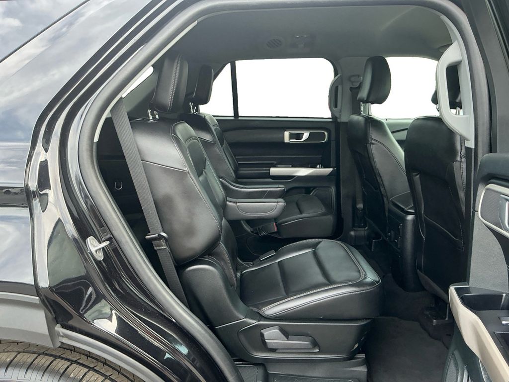 Used 2023 Ford Explorer - photo 19